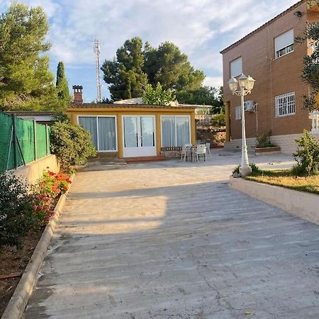 Encantador Y Acogedor Alojamiento Con Piscina Monserrat Εξωτερικό φωτογραφία