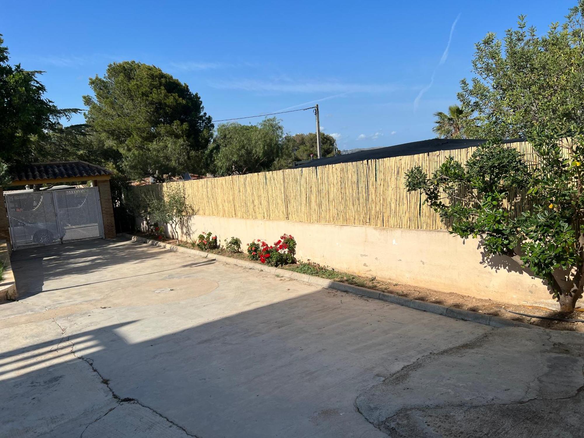 Encantador Y Acogedor Alojamiento Con Piscina Monserrat Εξωτερικό φωτογραφία